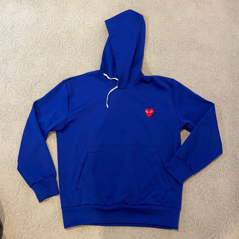 COMME des GARÇONS PLAY bright blue sweatshirt